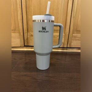 Stanley 40 oz Quencher H2.0 FlowState Tumbler